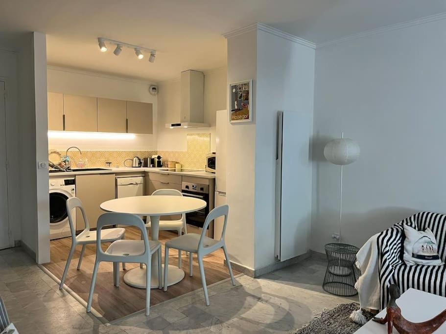 Appartement Calme Et Familial Au Centre D'Hossegor Soorts-Hossegor Exteriör bild